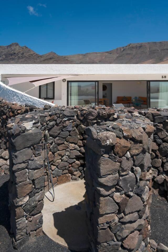 Lanzarote Famara Beach Bungalow Esterno foto