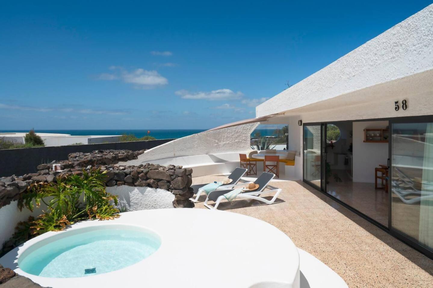 Lanzarote Famara Beach Bungalow Esterno foto